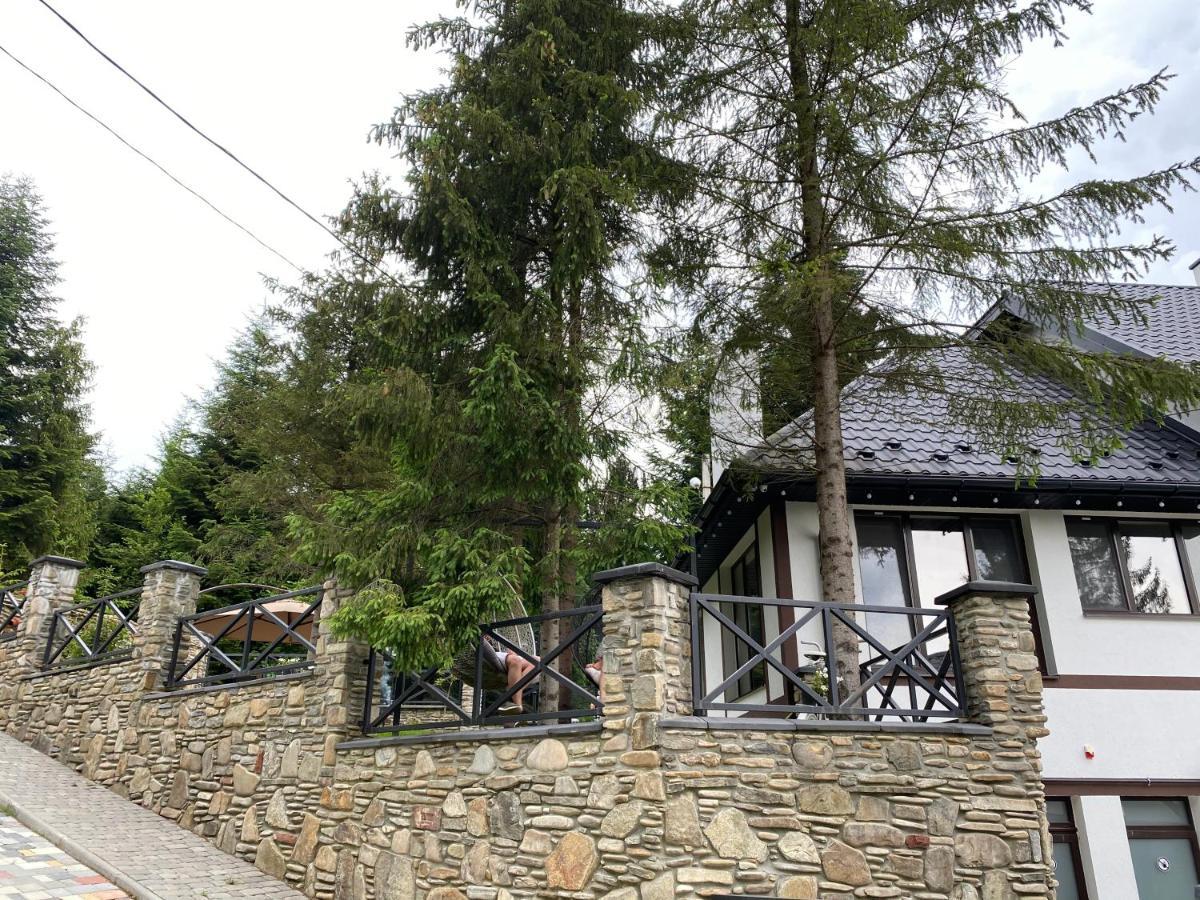 Феєрія Лісу Aparthotel Skhidnytsia Exteriör bild