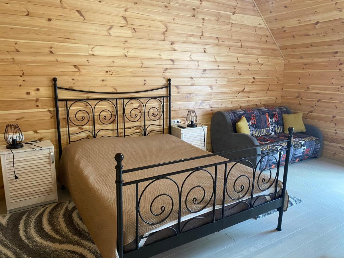 Феєрія Лісу Aparthotel Skhidnytsia Exteriör bild