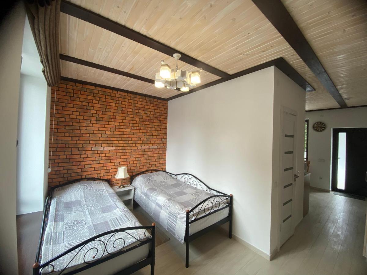 Феєрія Лісу Aparthotel Skhidnytsia Exteriör bild