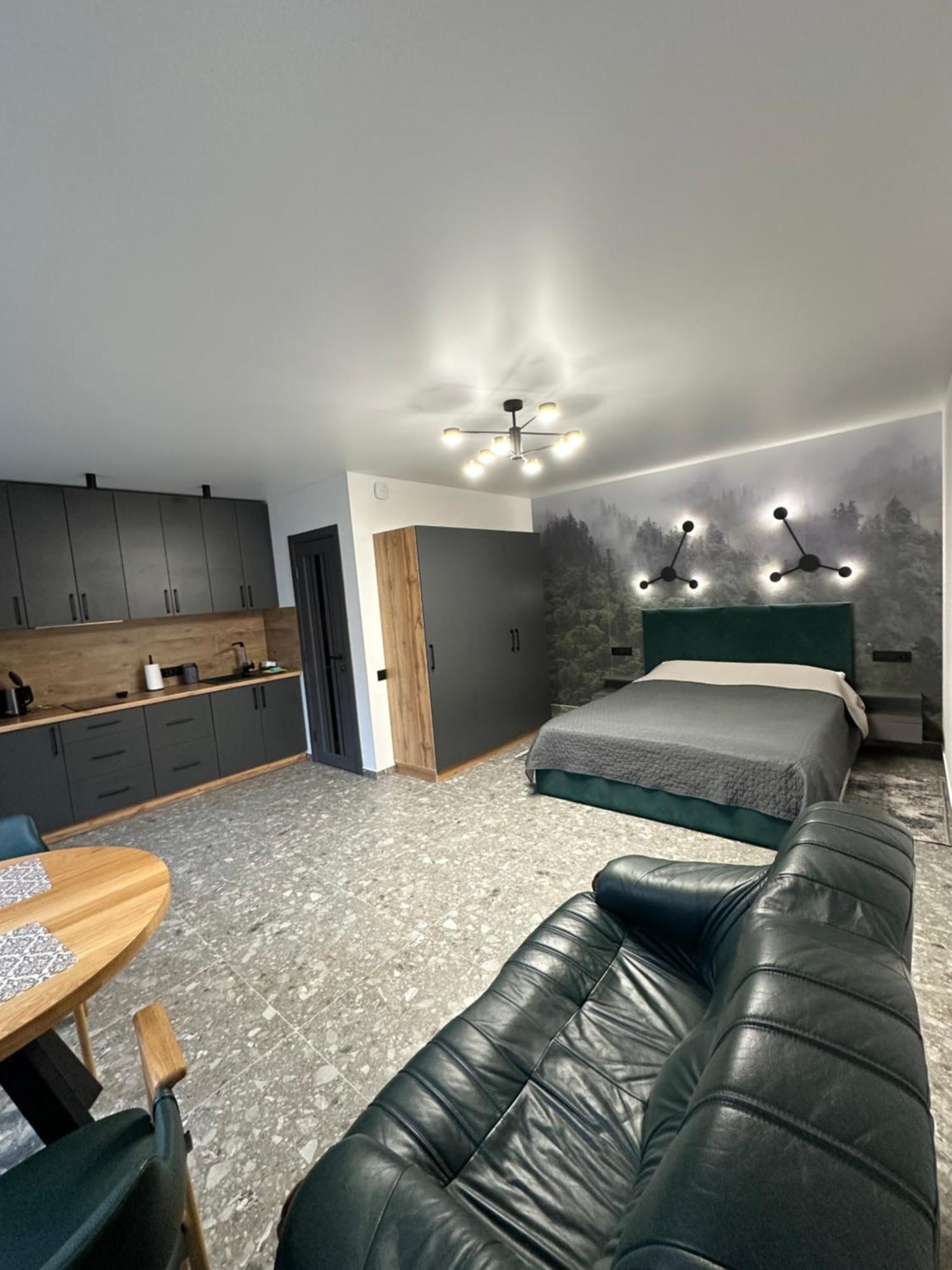 Феєрія Лісу Aparthotel Skhidnytsia Exteriör bild