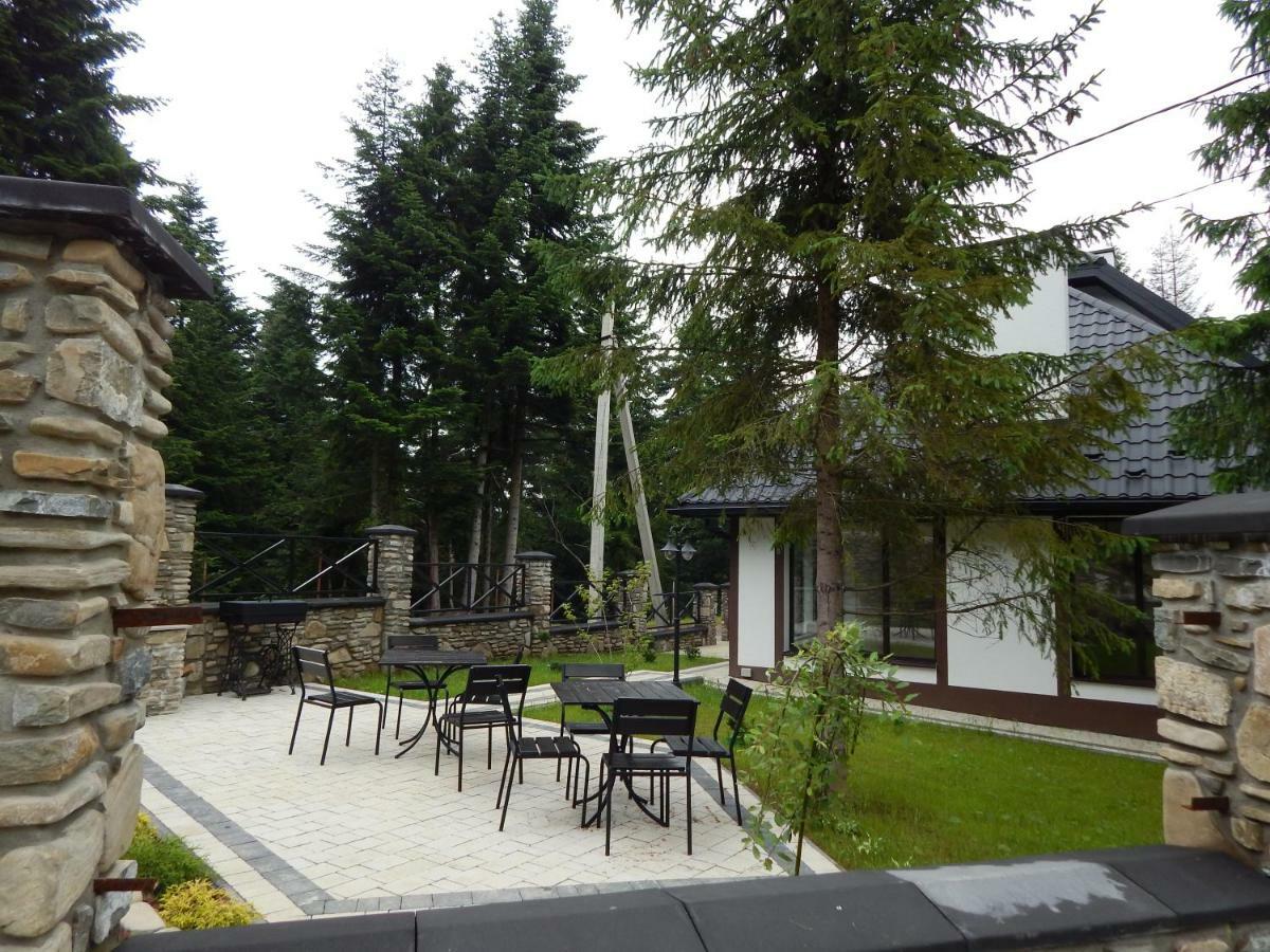 Феєрія Лісу Aparthotel Skhidnytsia Exteriör bild