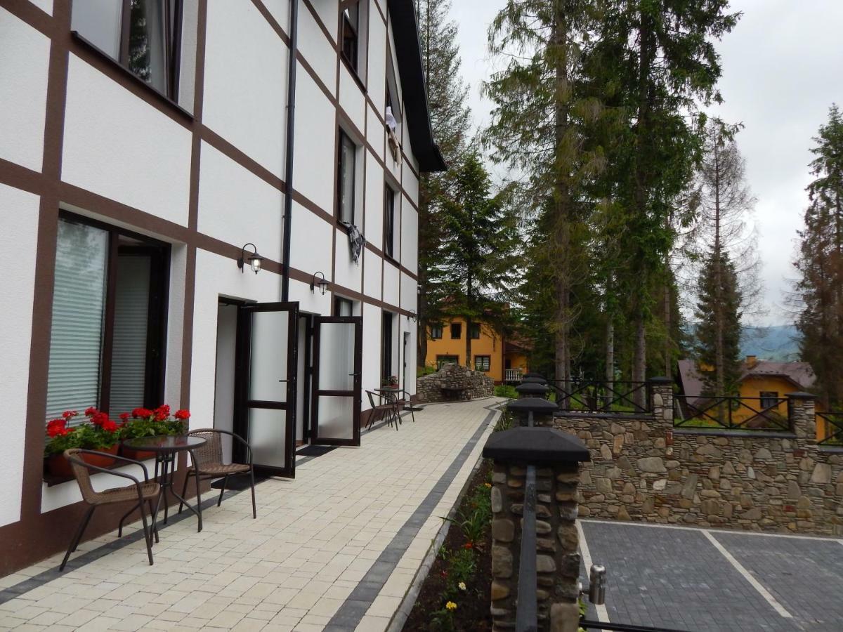 Феєрія Лісу Aparthotel Skhidnytsia Exteriör bild