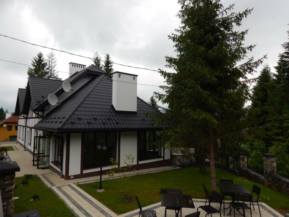 Феєрія Лісу Aparthotel Skhidnytsia Exteriör bild
